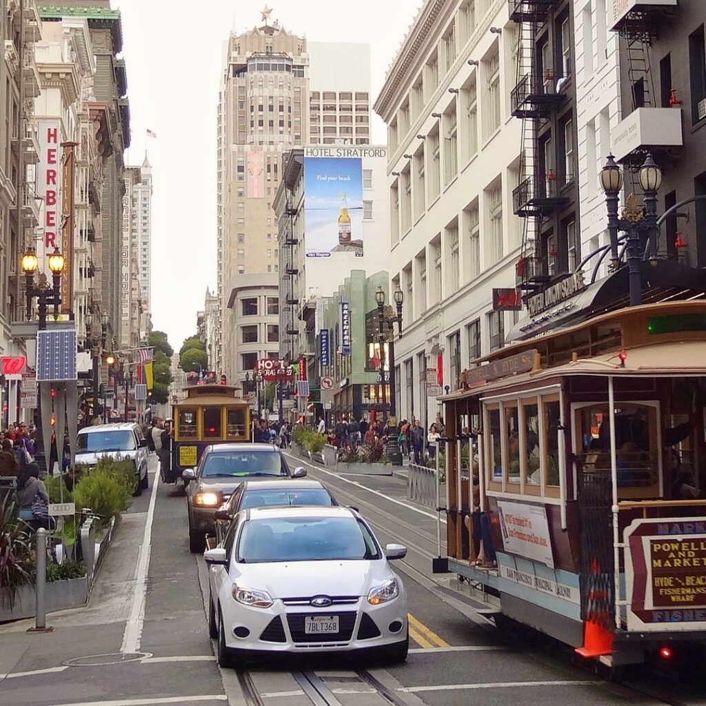 What is Considered a Good Salary in California in 2024? Research by City