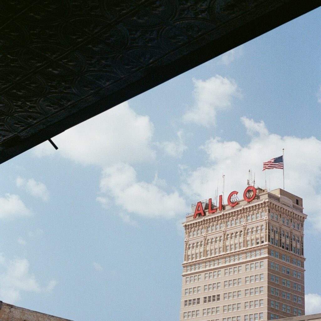 Why is Texas so Cheap to Live in 2023? 4 Main Reasons (Fully Explained)