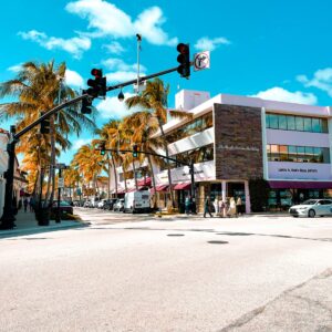 west-palm-beach-vs-palm-beach-PB-Things-to-do-Worth-Ave