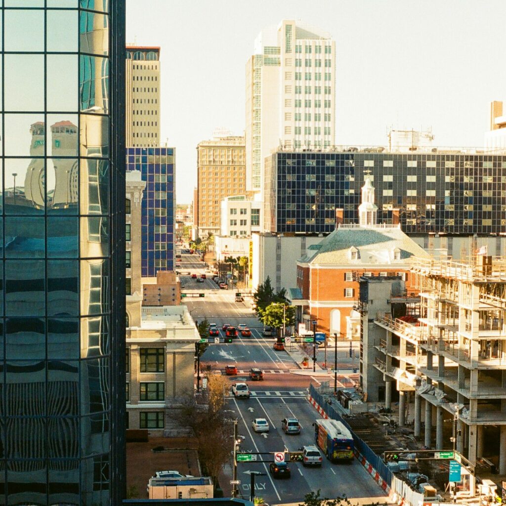 8 Pros and Cons of Living in Lakeland FL 2023 Update