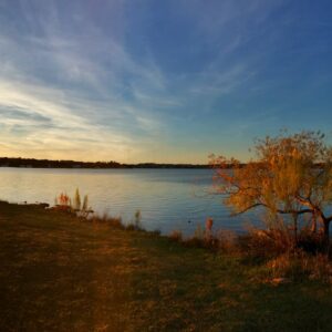 best-small-towns-to-retire-in-texas-Inks-Lake-Burnet