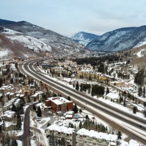 breckenridge-vs-vail-V-Overview