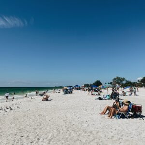 small-towns-near-sarasota-florida-Anna-Maria