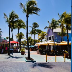 best-walkable-beach-towns-in-florida-Fort-Myers-Beach