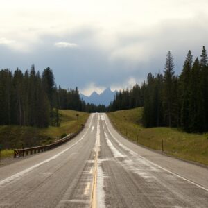 pros-and-cons-of-living-in-wyoming-Long-Commuting