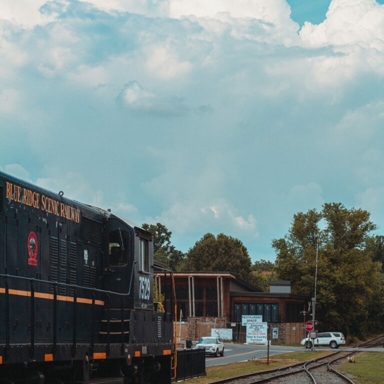 8 Best Places to Live in North Mountains in 2023