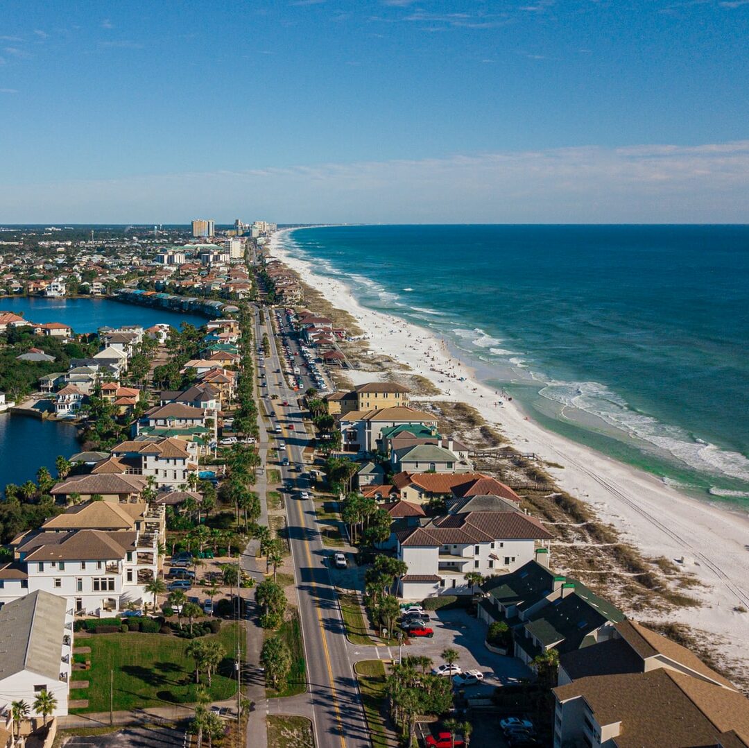 8 Best Walkable Beach Towns in Florida in 2025 Enjoy Without a Car