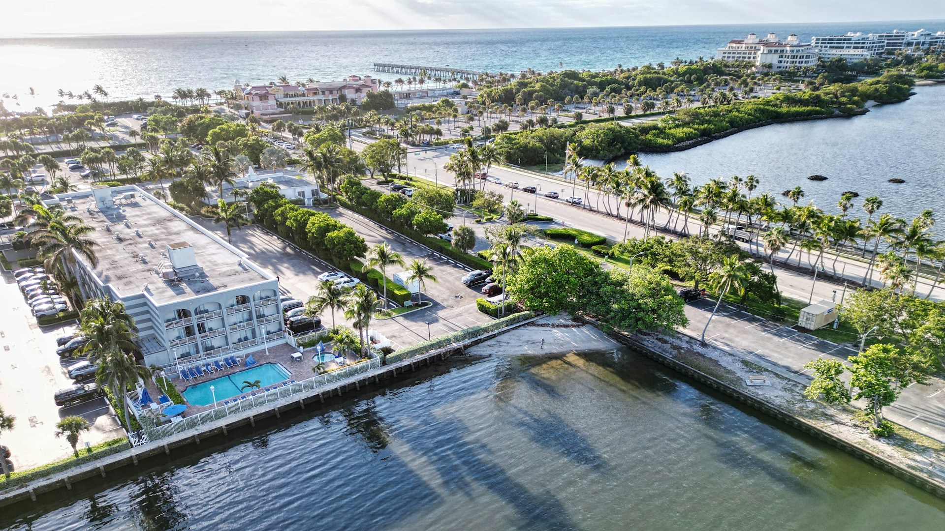 12 Safest Coastal Cities from Hurricanes in the US Past & Future Data