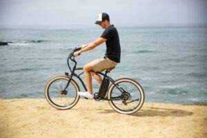 things-to-do-in-manhattan-beach-ca-biking
