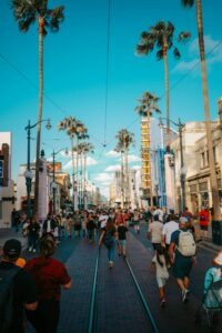 hotels-walking-distance-to-disneyland-with-free-breakfast-caliofornia