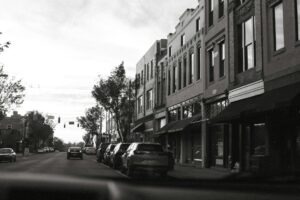 cities similar to savannah ga