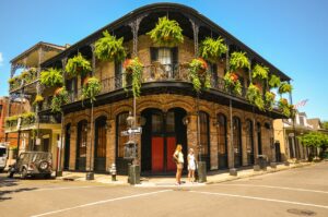 towns like savannah ga