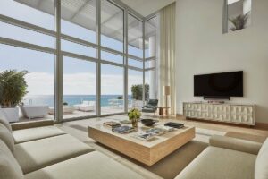 4. Four Seasons Hotel at The Surf Club