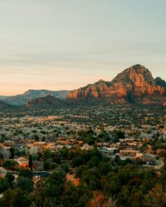 closest airport to sedona arizona