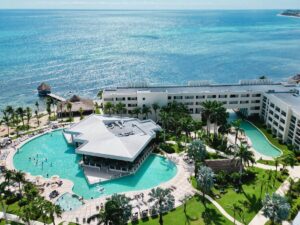 7. Hyatt Ziva Riviera Cancun