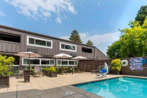 10. Best Western Plus Inn at the Vines