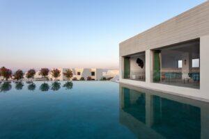 6. Noūs Santorini