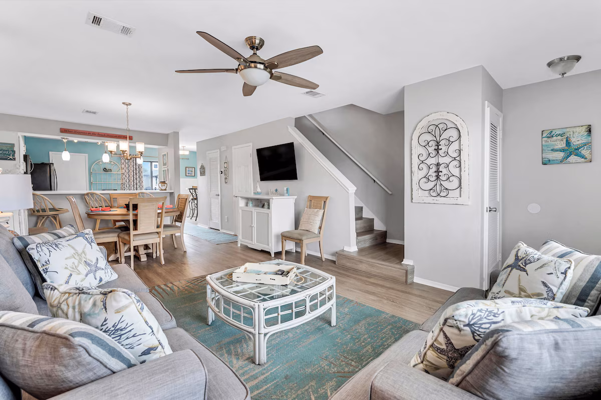 1. Renovated Condo - Walk to the Beach