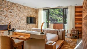 1. The Lodge at Blue Sky, Auberge Resorts Collection
