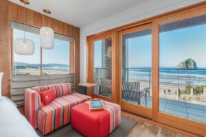 3. Headlands Coastal Lodge