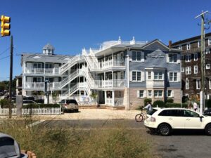3. Heritage Inn
