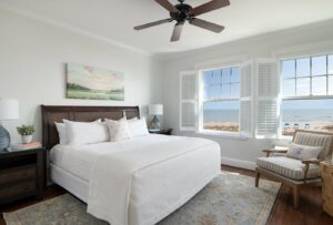 4. Elizabeth Pointe Lodge