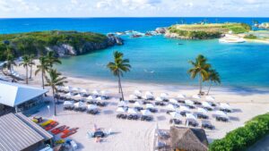 4. Hamilton Princess & Beach Club