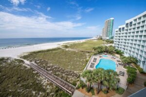 4. Island House Hotel Orange Beach - a DoubleTree by Hilton