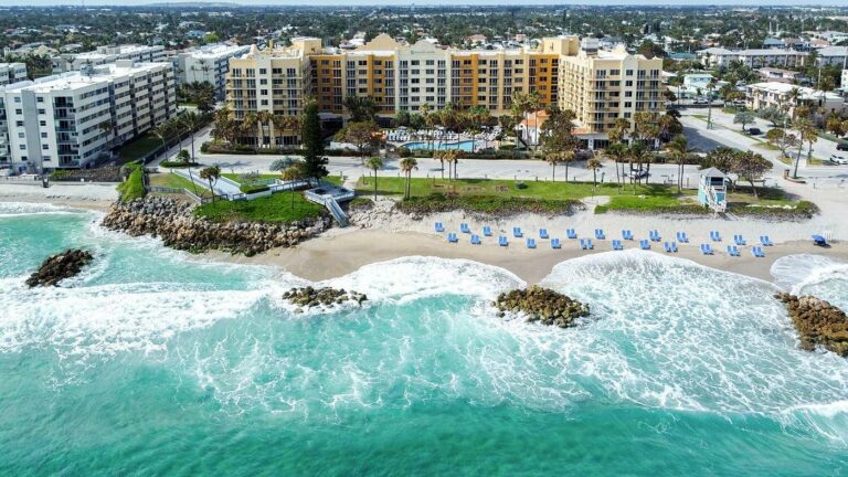 The 7 Best Boca Raton Resorts on the Beach | Right on the Sand