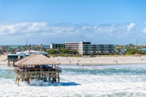 5. La Quinta Inn & Suites by Wyndham Cocoa Beach