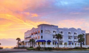 6. Seaside Amelia Inn