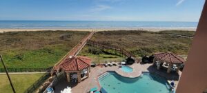 7. La Copa Inn Beach Hotel