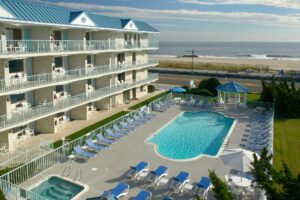 7. Sea Crest Inn