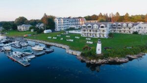best luxury resorts in maine