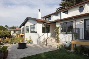 1. Villa Mara Carmel
