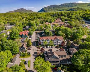 2. Bar Harbor Manor