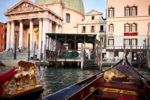 2. Hotel Antiche Figure