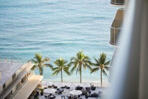 2. OUTRIGGER Reef Waikiki Beach Resort
