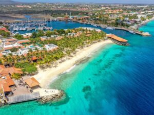3. Harbour Village Beach Club