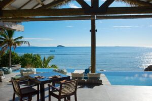 6. Tadrai Island Resort