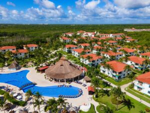 7. Ocean Maya Royale