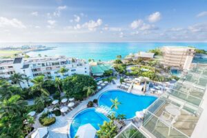 7. Sonesta Maho Beach Resort