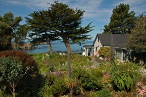 8. Agate Cove Inn