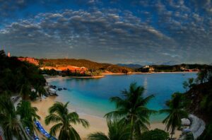 4. Las Brisas Huatulco