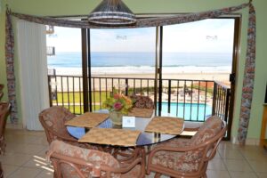 4. Oceana Rosarito Inn