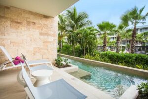 5. Breathless Riviera Cancun Resort & Spa
