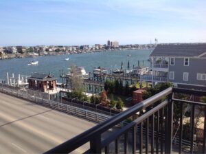 5. Harbor Inn