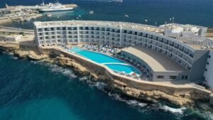 5. Paradise Bay Resort