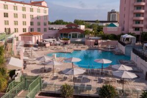 6. The Vinoy Resort & Golf Club, Autograph Collection