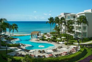 7. Dreams Jade Resort & Spa